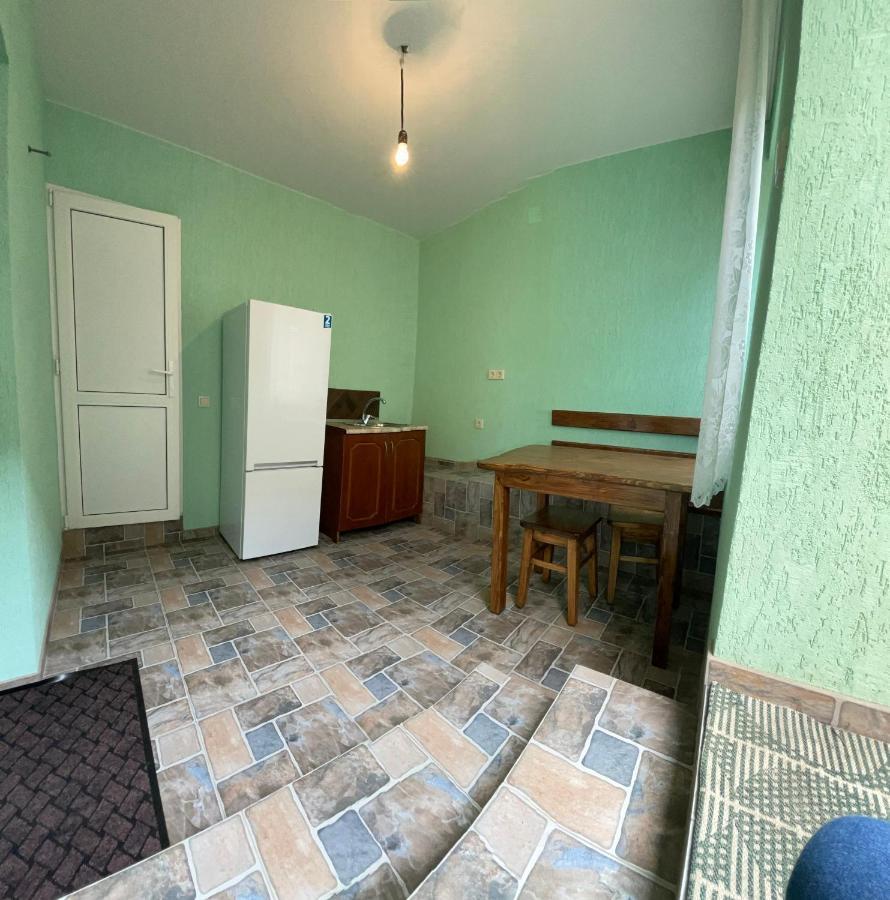 Guesthouse On Sovhoznaya 18 Gagra Exterior photo